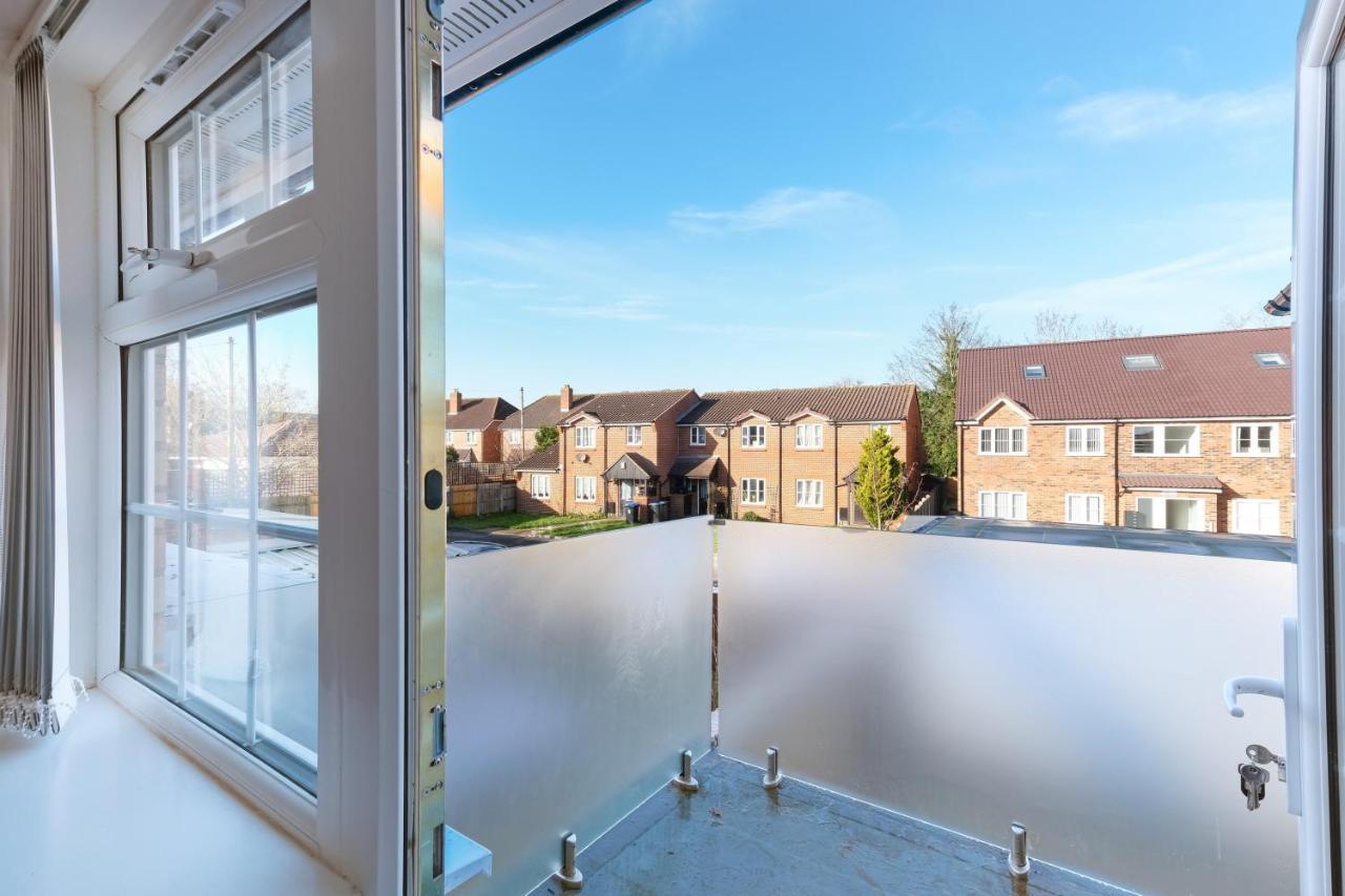 Pinewood Studios, Iver Slough Heathrow 1 & 2 Bedroom Apartments With Parking By Arista Living Exterior foto